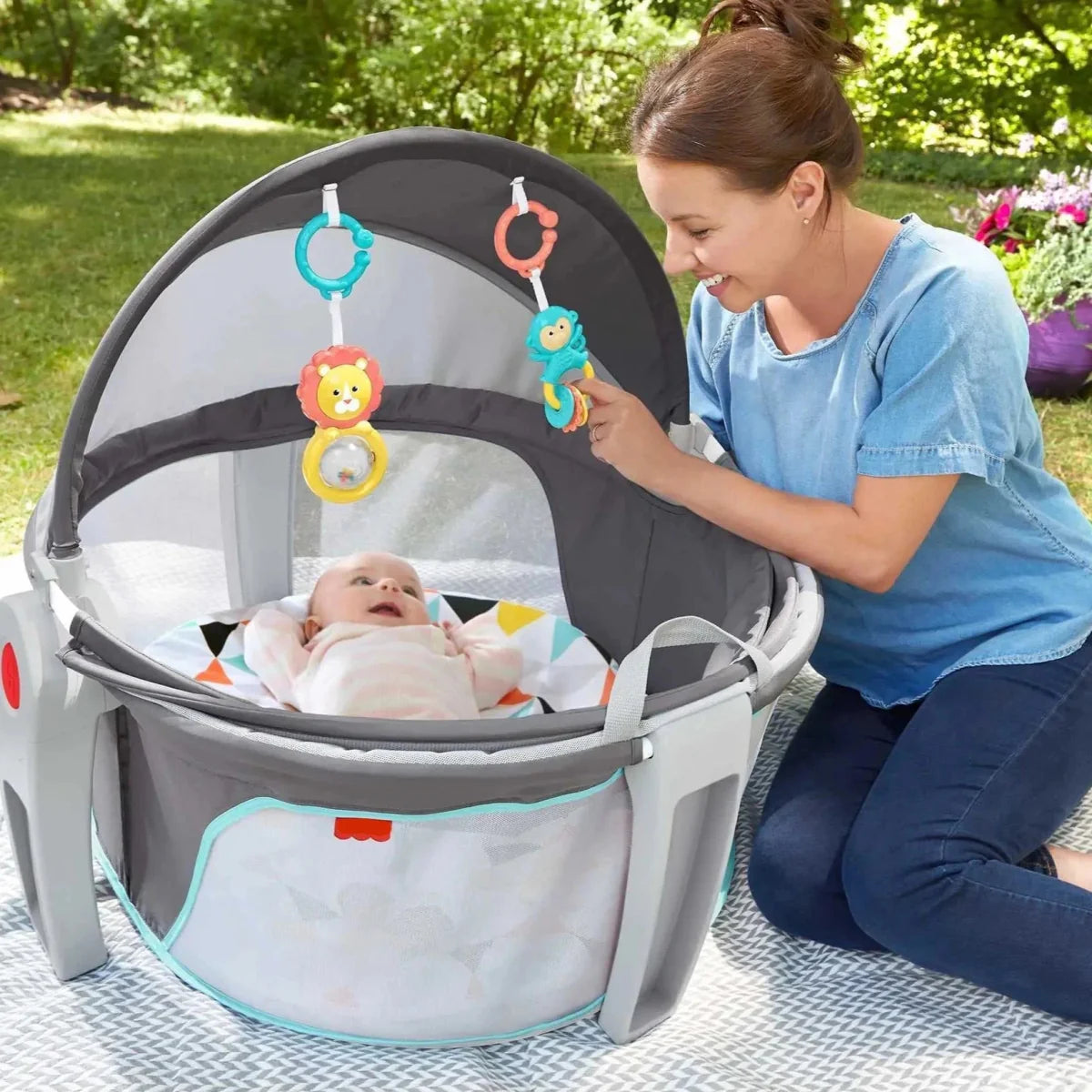 TravelNap | Portable Bassinet and Play Area